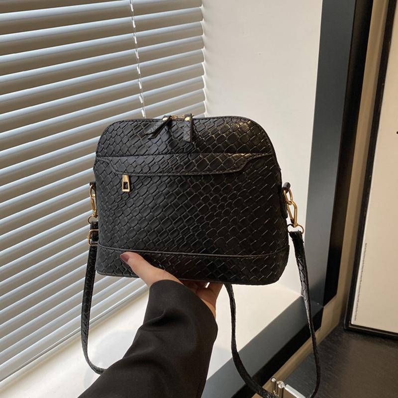 

Yogodlns Однотонная плетеная сумка кроссбоди, винтажная минималистичная, большой вместимости, сумка-ракушка и сумочка для женщин 23x9.5x18.5cm чёрный