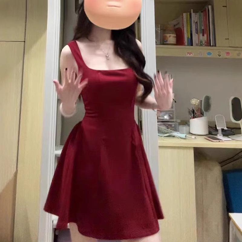 2025 Petite French Red Slip Dress: Sexy Summer Style for Women