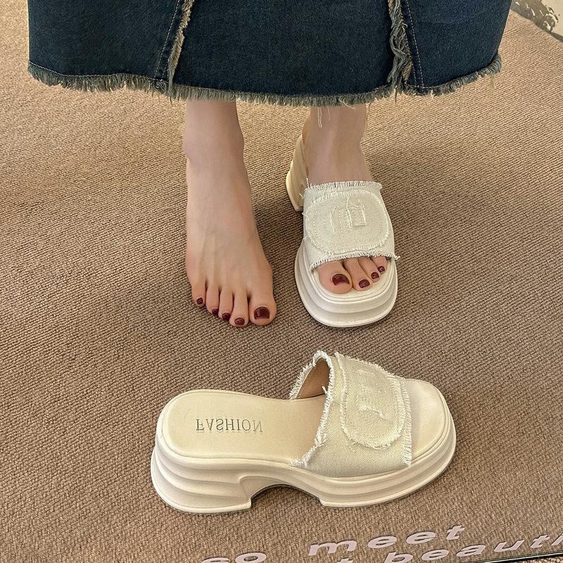 One-word cool waterproof table slippers new platform high-heeled sandals slippers women's summer wear 2025 increase