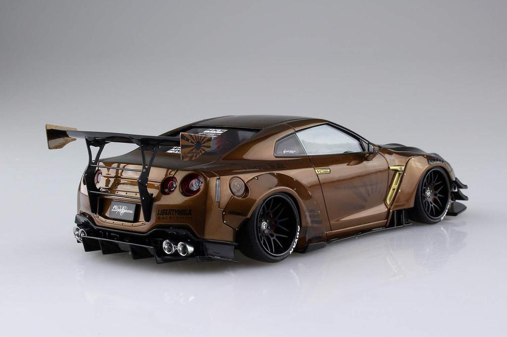 Aoshima Bunka Kyozai Liberty Walk R35 Type 2 Plastic Model Kit Co., Ltd. (AOSHIMA) 1/24 No.12 LBWorks GT-R Ver.1 (Pre-colored)