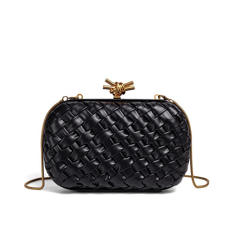 New light luxury hand-woven chain clutch bag fashion dinner commuter box bag single shoulder oblique span bag