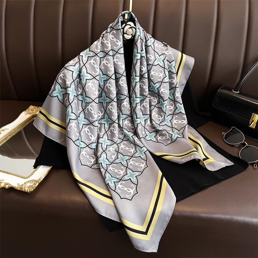 Korean version of star-printed silk scarf 91cm twill silk scarf, new fashionable and versatile large square scarf, sunscreen shawl, headscarf.