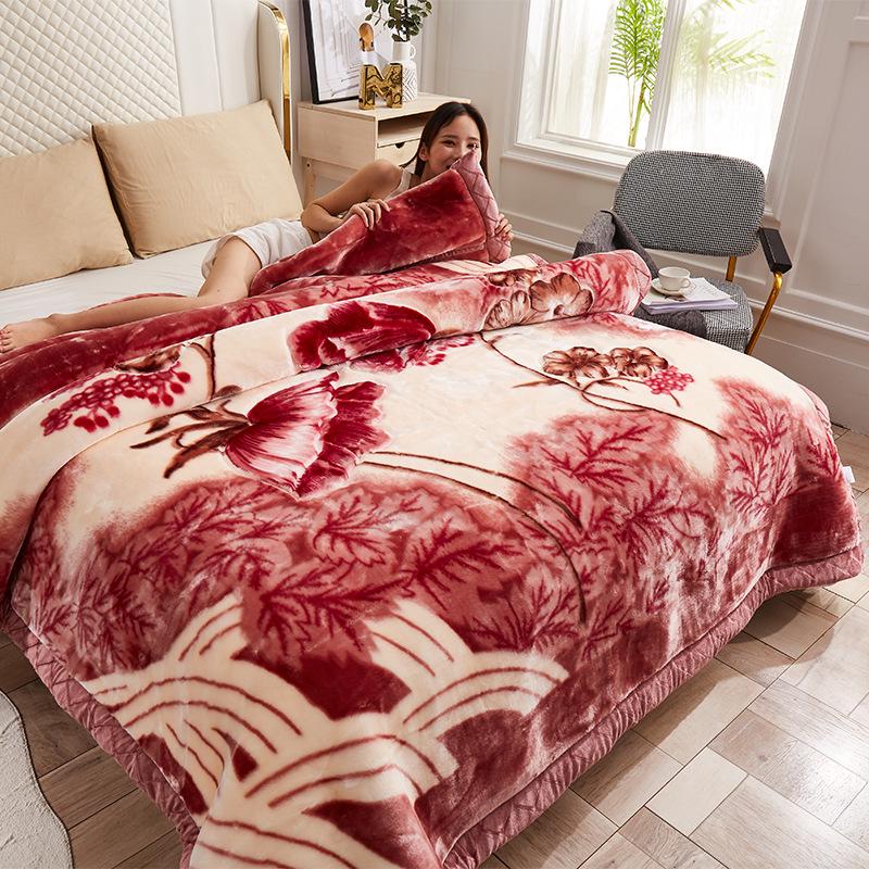 Raschel Plush Thickened Autumn/Winter Blanket - Warm Coral Fleece Quilt for Dorms & Beds