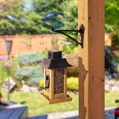 Bahçe Saksıları ve Kutuları – Çiçek Askılıkları