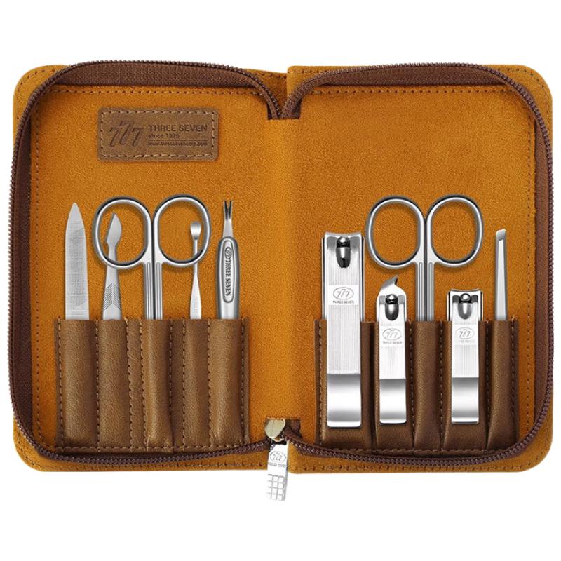 THREE SEVEN 10-Piece Manicure Set
