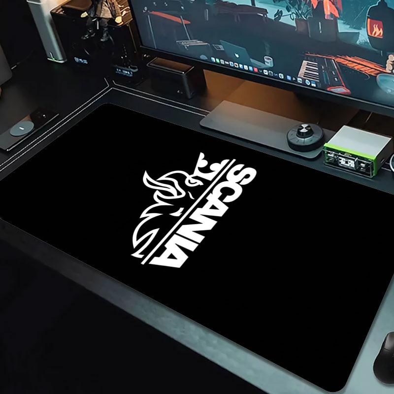 Scania Lev Znak Velká Velikost Podložka pod Myš Velký Herní Stůl Polštář Protiskluzová Podložka pro Notebook Tablet Velká Podložka pod Myš XXL Podložka Mini PC Podložka na Hraní S Uzamykatelným Okrajem