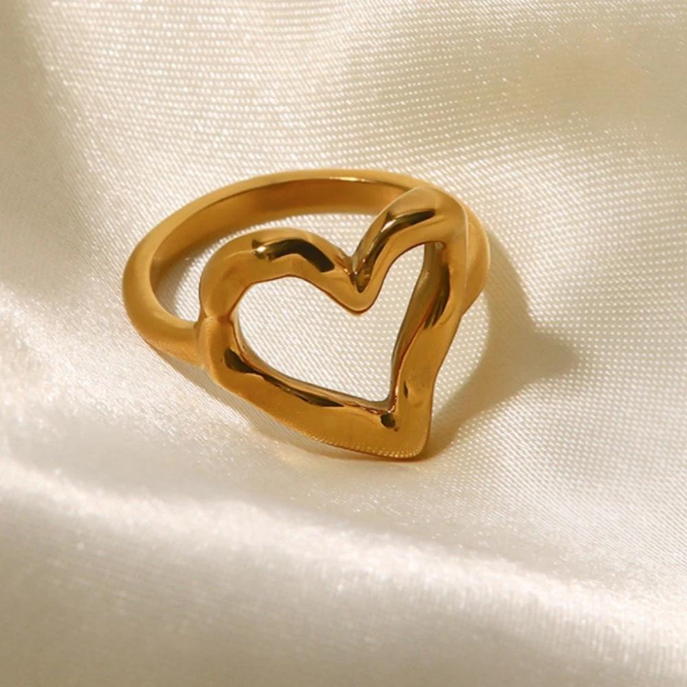 Stainless Steel Rings for Women Gold Color Love Heart Wedding statement Rings Stylish Jewelry Accessories Wholesale Dropshipping