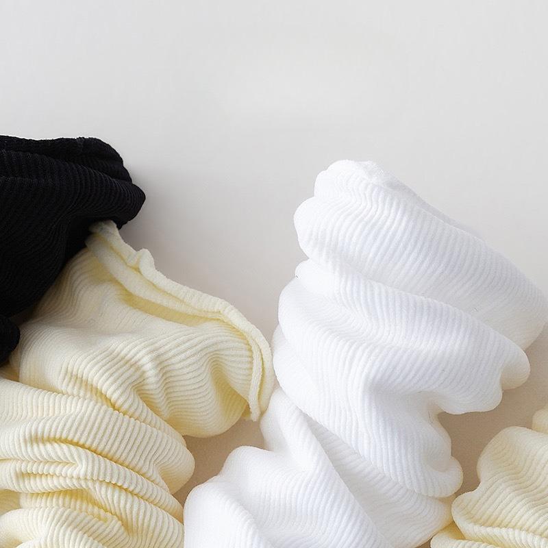 5 Pairs of Summer Ice Silk Cat Socks for Women, Thin Style with Black Fungus Edges, Middle Tube, White, Fluffy and Cute Ice Stockings