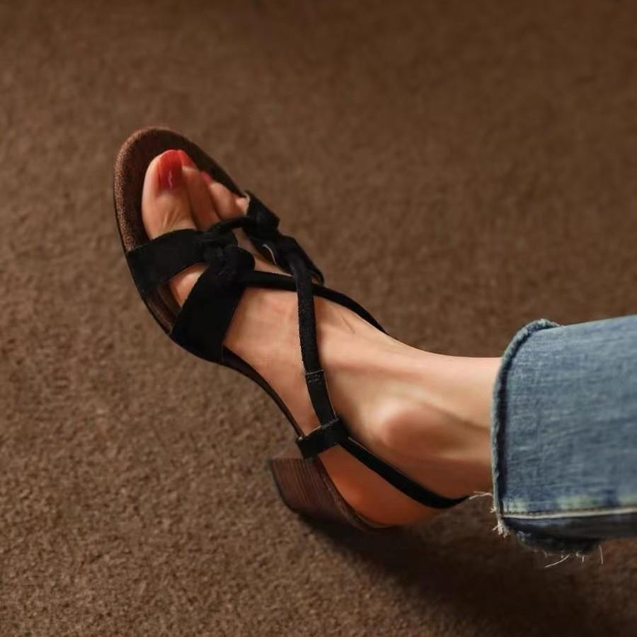 Chengdu style cowhide version new niche thick heel wood grain round head retro style leather sandals women's shoes high heels