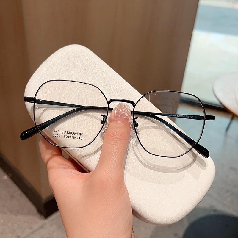 Ultra-clear Online Celebrity Metal Retro Plain Non-magnetic Polygon Glasses Frame Can Be Equipped with Myopia Glasses Frame.