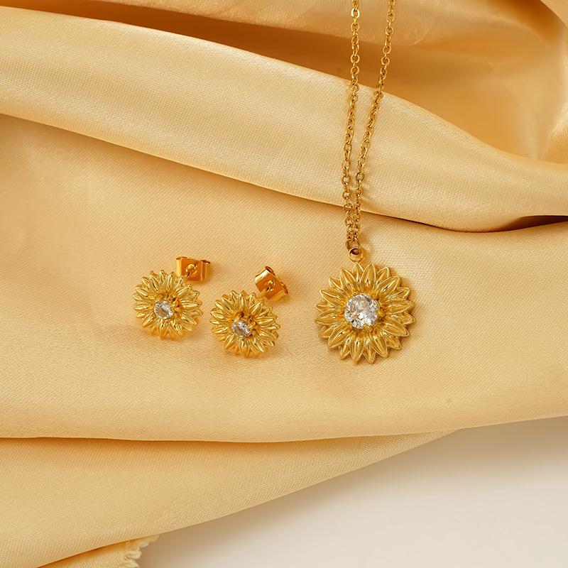 Sunflower Stud Earrings Necklace Women'S Titanium Steel Women'S Micro-Inlaid Temperament Jewelry Set Earrings
