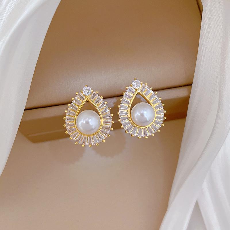 Court Feng Shui Drop Pearl Light Luxury Temperament Gorgeous Full Diamond Necklace Female Versatile Collarbone Titanium Steel Chain