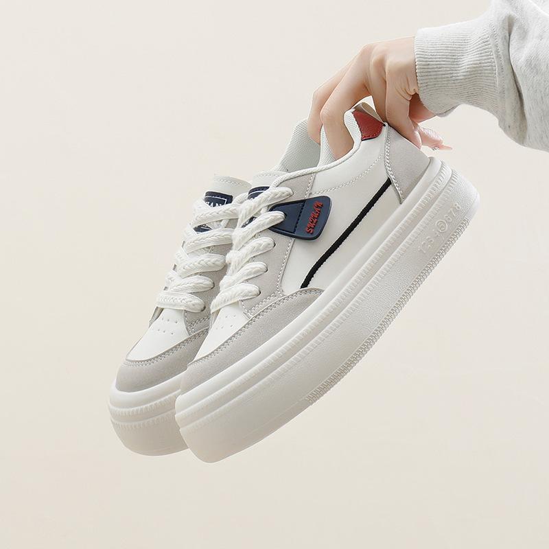 

2025 весна маленькие белые туфли новая корейская версия женские студенческие туфли на платформе с увеличенным каблуком спортивная обувь повседневная уличная обувь K3701 40 покинуть белый