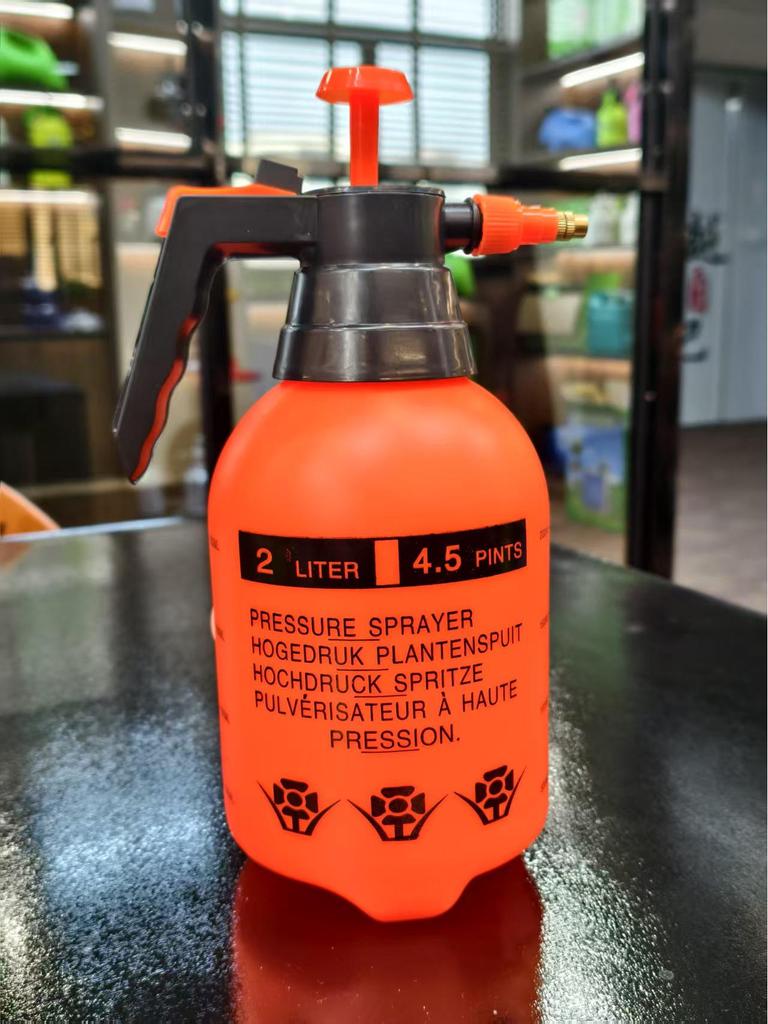 Available: 2L Plastic Handheld Pump Sprayer for Flower Watering - Gardening Tool