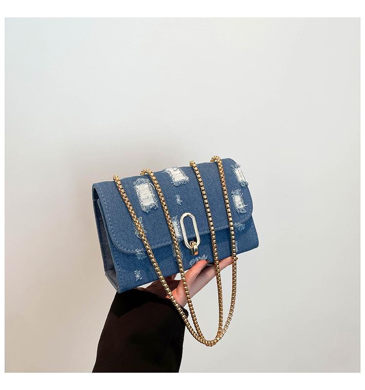 

Small bag women s 2025 spring new messenger bag casual versatile high sense fashion small square bag trendy shoulder women s bag темно-синього кольору