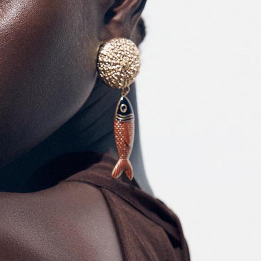 Light luxury pendant fish earrings