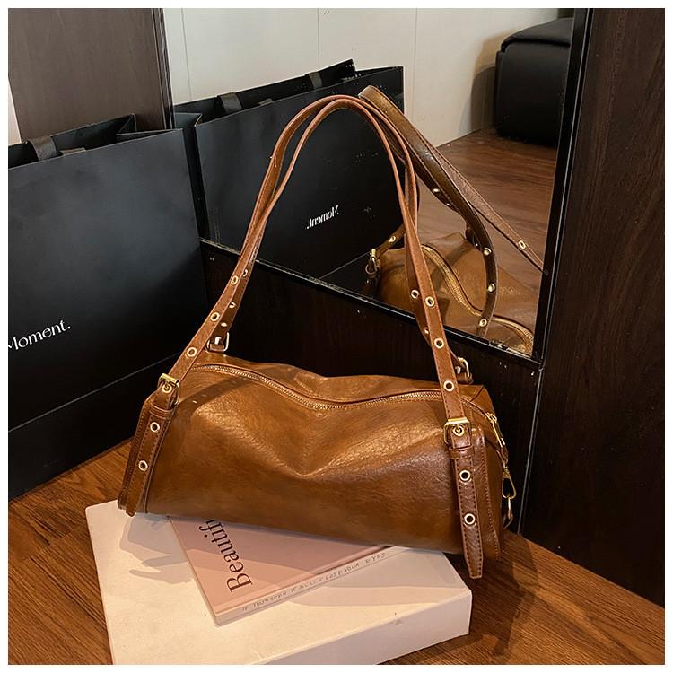 IELGY Ladies Underarm Bag Retro Autumn Winter Fashion Simple Pillow Bag