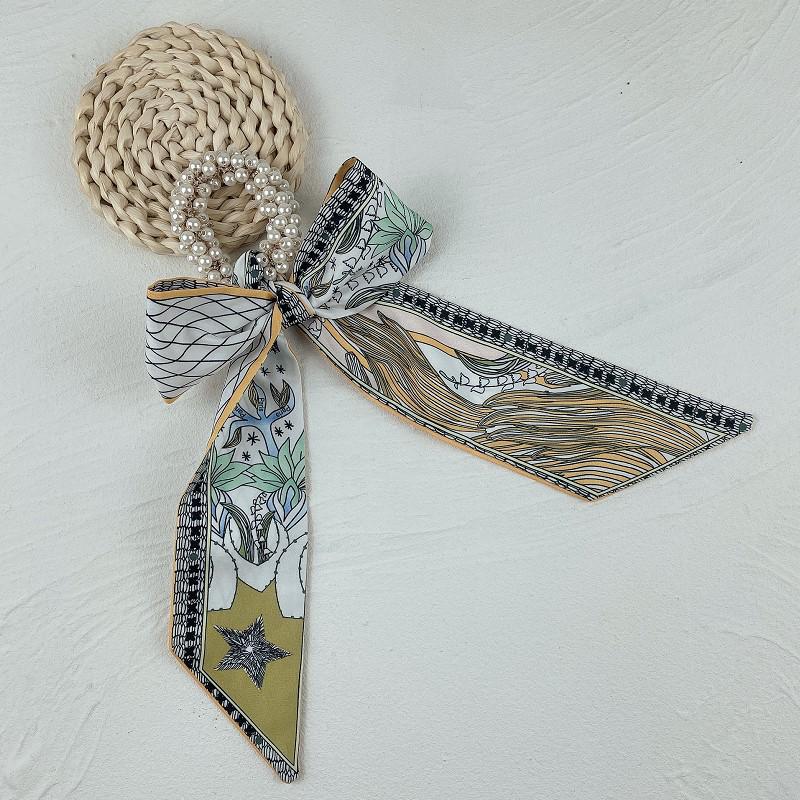 Panglică cu perle pentru păr – accesoriu elegant și elastic