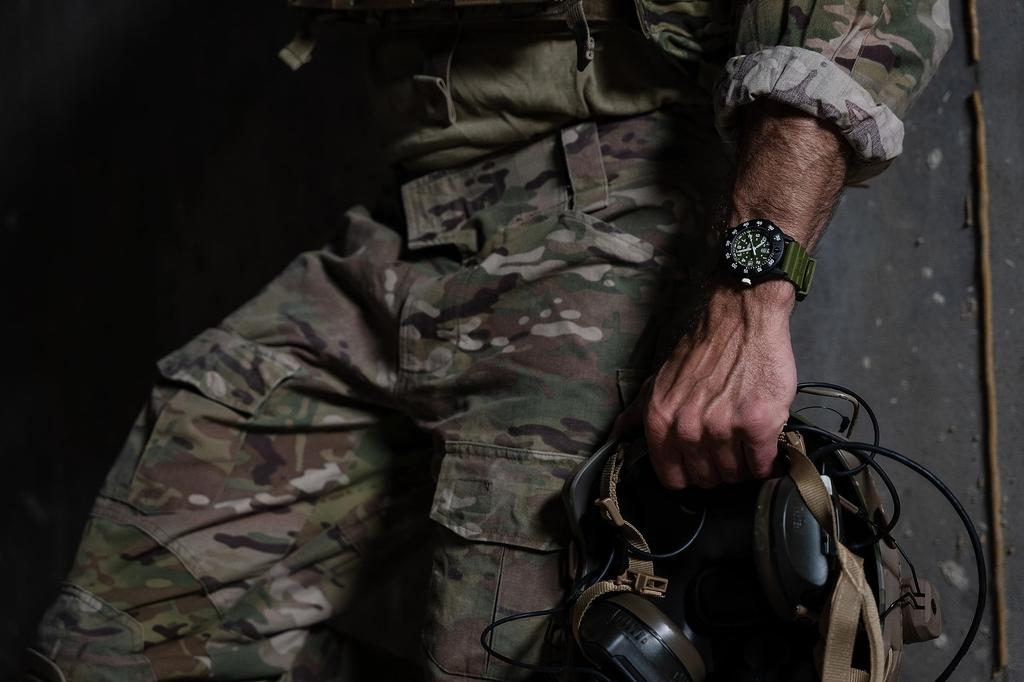 Liberta Luminox SEA SERIES 3013.EVO.S Men's Beige Diving Watch