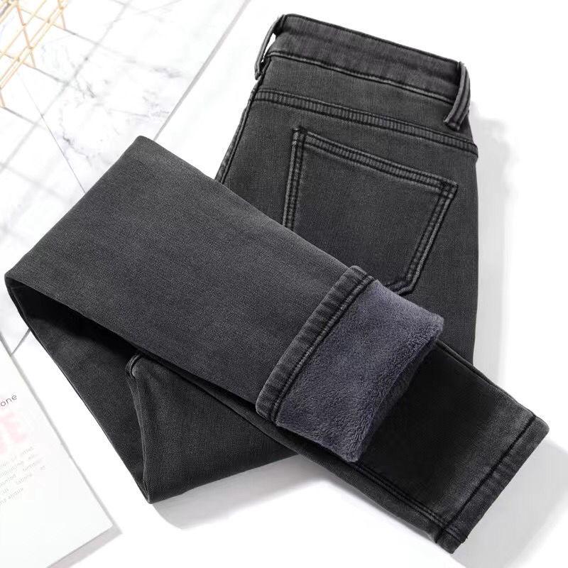 2025 Slim-Fit High-Waisted Skinny Jeans for Plus-Size Women, Velvet-Lined for Winter, Flattering and Comfortable