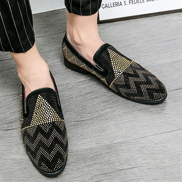 Britain Gentleman Designer New Men's Pointed Charm Rhinestone Formal Shoes Male Wedding Dress Homecoming Wedding Footwear