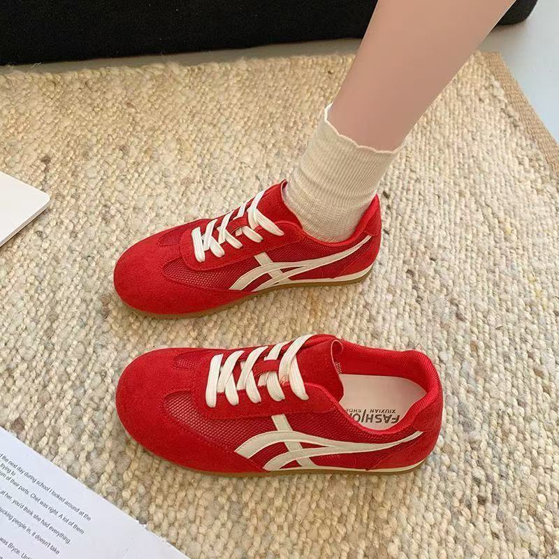 Mesh breathable German training shoes women's autumn new lightweight student versatile flat-bottomed casual sports board shoes
