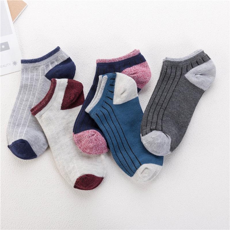 Premium Quality Men's Socks Wholesale For Football And Sports Enthusiasts