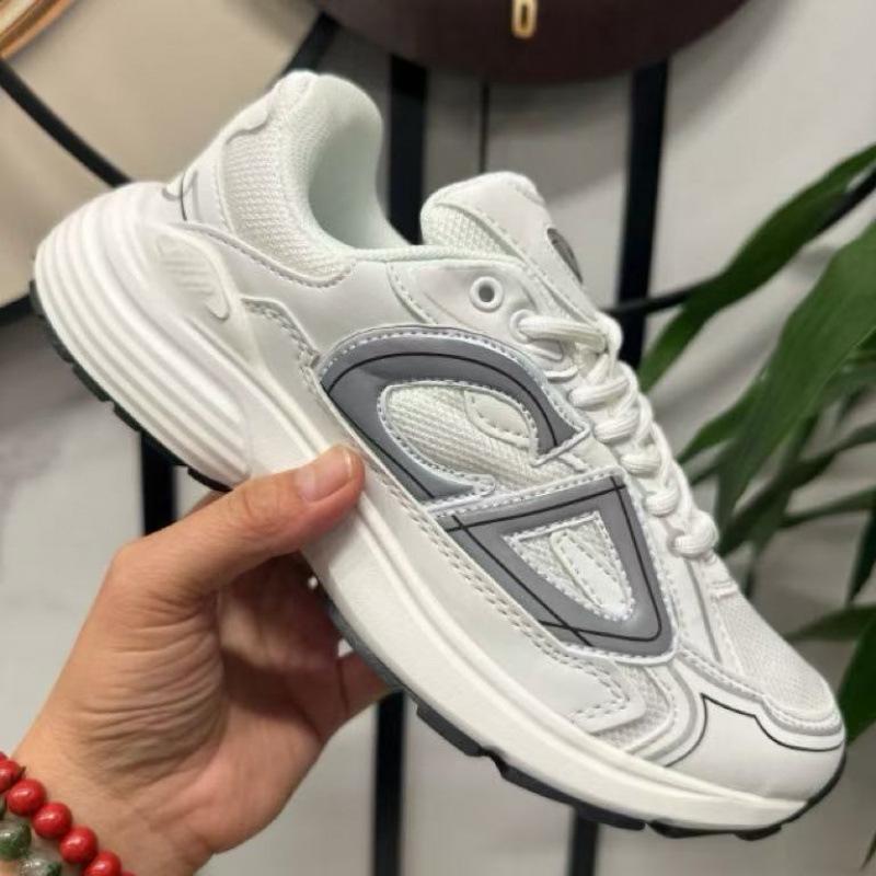 New versatile fashion casual men's and women's trend breathable sports shoes dad letter b30 heightening shoes