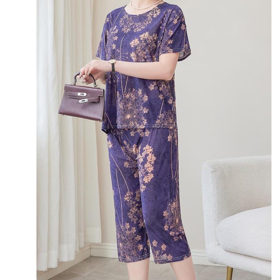 Stylish Ice Silk Two-Piece Summer Set for Middle-Aged Women: Loose, Casual Short Sleeve Suit