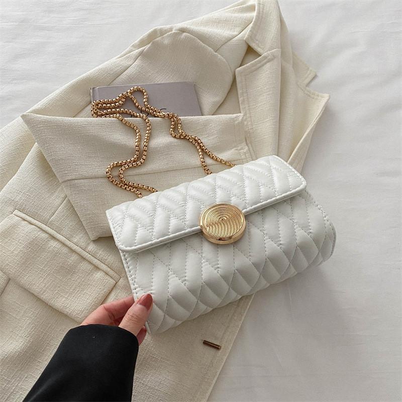 Trendy 2024 Simple Chain Crossbody Bag Chic Quilted Shoulder Bag For Women Fashion