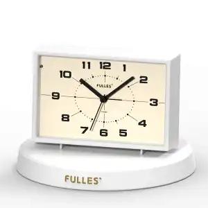 

1PC Retro Silent Alarm Clock - Square Desktop Table Clock for Elderly, Living Room Home Decoration белый