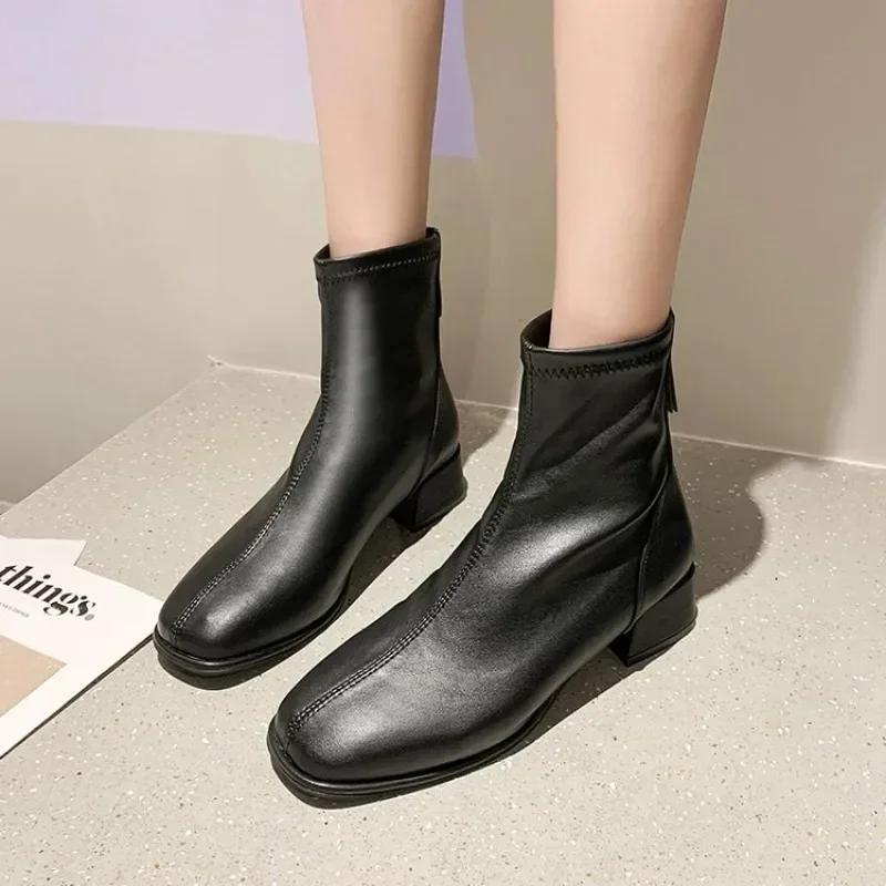 Șosete elastice de modă Cizme Botine de modă pentru femei cu toc înalt Toc gros Cizme scurte cu vârful pătrat Retro 2024 pantofi noi de damă