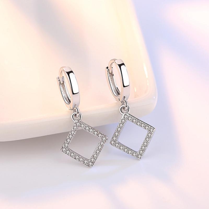 Triangle Geometric Shape Earrings Pentagram Micro -inlaid Vermiculite Cute Earrings