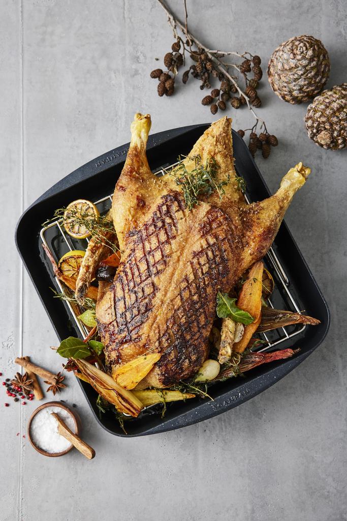 SCANPAN Bratpfanne Schwarz 32 x 32 cm TechnIQ IH Quadratisch 54403600