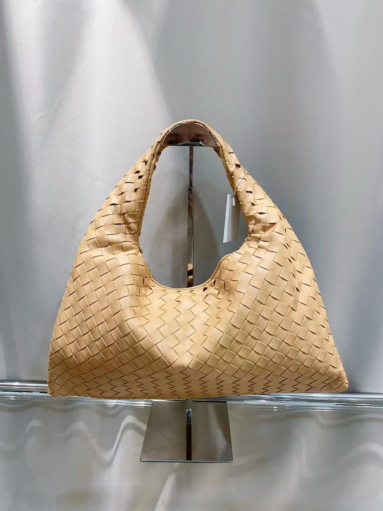 Woven shoulder bag underarm bag spring and summer new bag women's bag handmade high-texture dumpling bag tide
