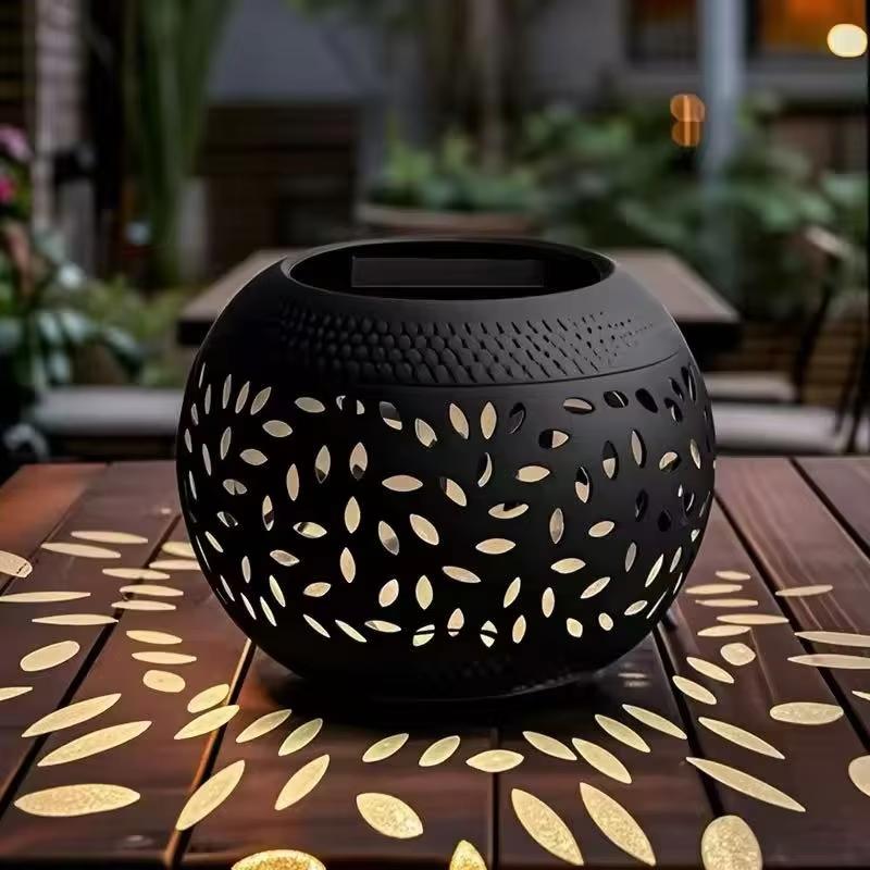 Solar Table Light Outdoor Solar Powered LED Lamp Hollowed-Out Metal Desktop Decorative Lantern Patio Garden light Desktop Light