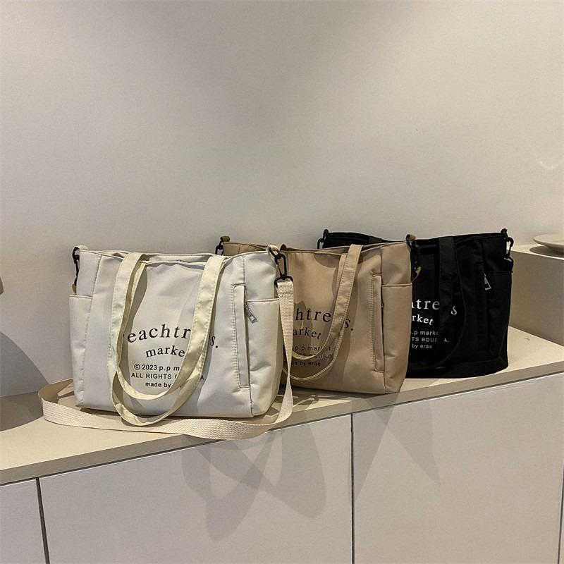 Shoulder bag, simple and fashionable printed tote bag, large capacity, daily commuting versatile underarm bag