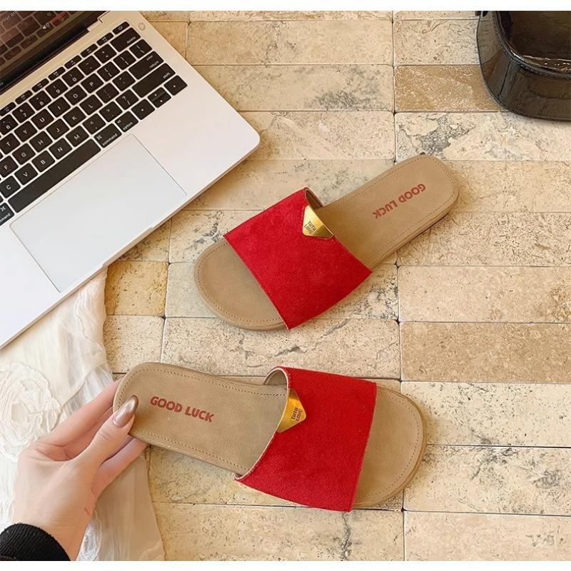 Fashion Slippers One-word Women's Summer Summer New Beach Out Flat-bottomed Superb Soft-bottomed Slippers