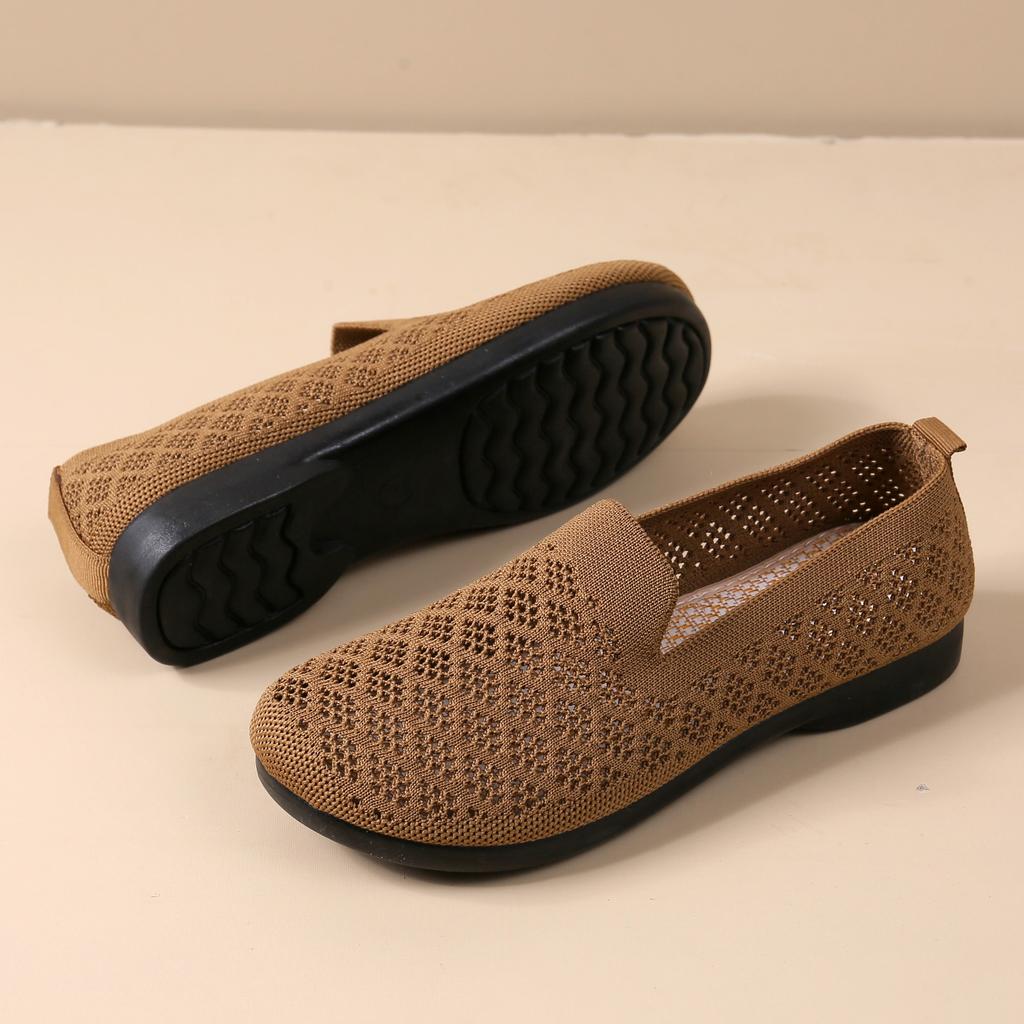 Summer new soft-soled soft-faced fashion casual mesh fly-woven breathable Doudou shoes hollow shallow mouth flat-soled single shoes women
