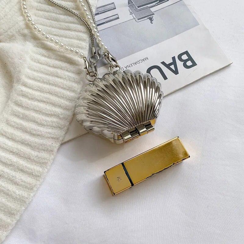 2024 New Summer Lipstick Bags For Women Fashion Pearl Mini Purse Crossbody Bag High Quality Gold Shell Bag Designer Shoulder Bag