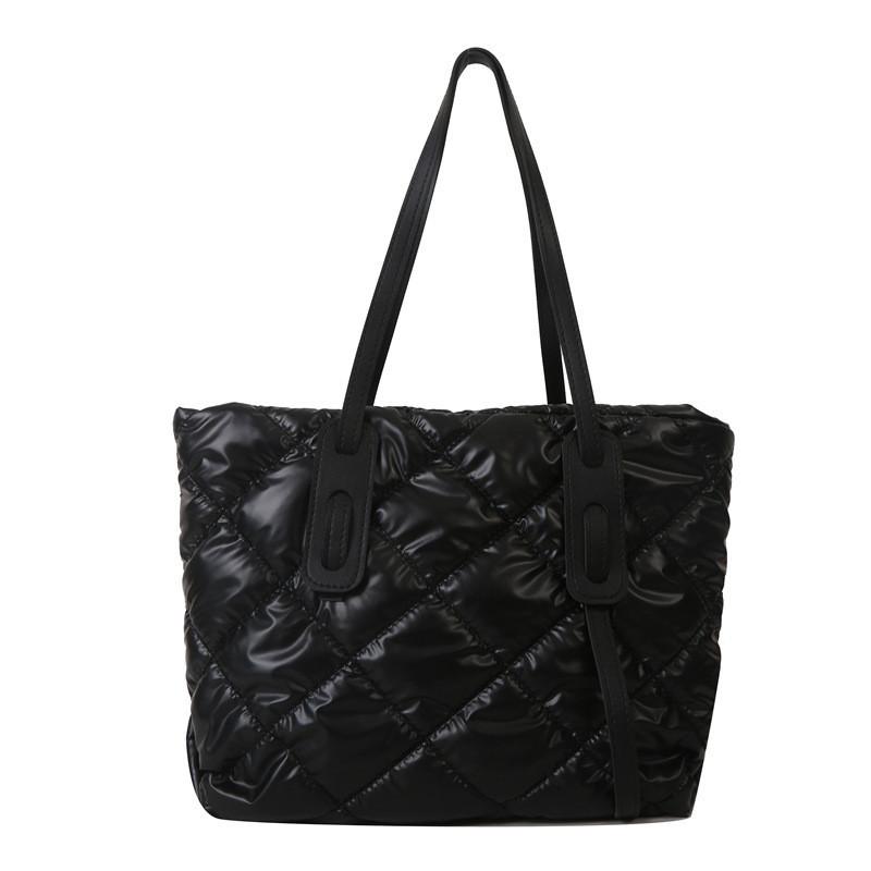 Chic Large Capacity Quilted Cotton Tote Bag For Women Trendy Street Style