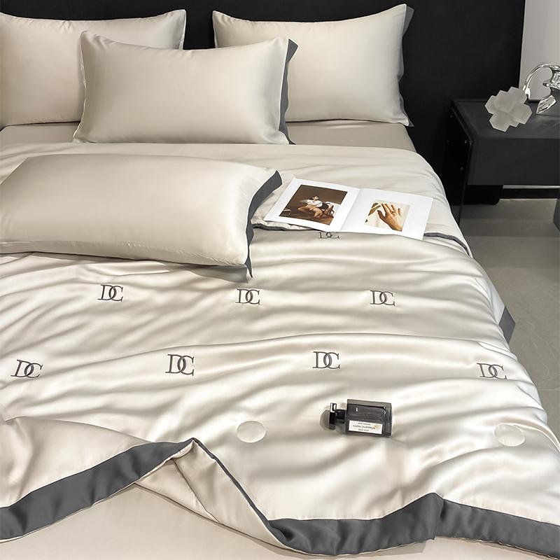 Mei Yun Ge Full Embroidery Series Water Washed Ice Silk Summer Quilt