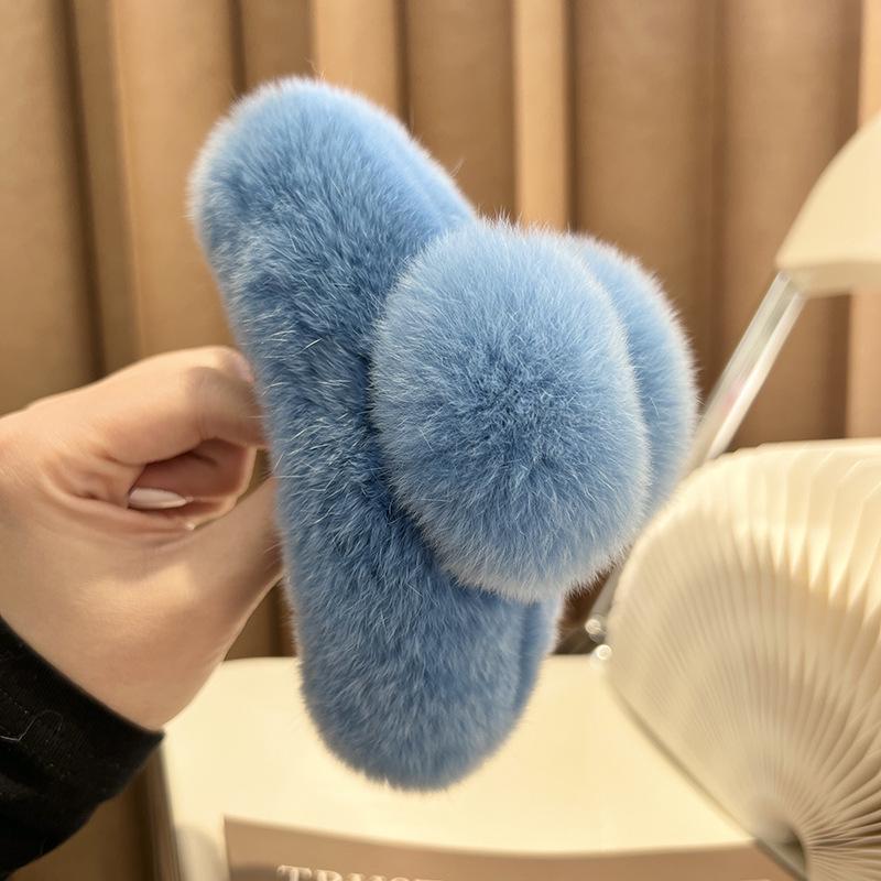 

Велика заколка для волосся з хутра кролика рекс - плюшевий головний убір на зиму