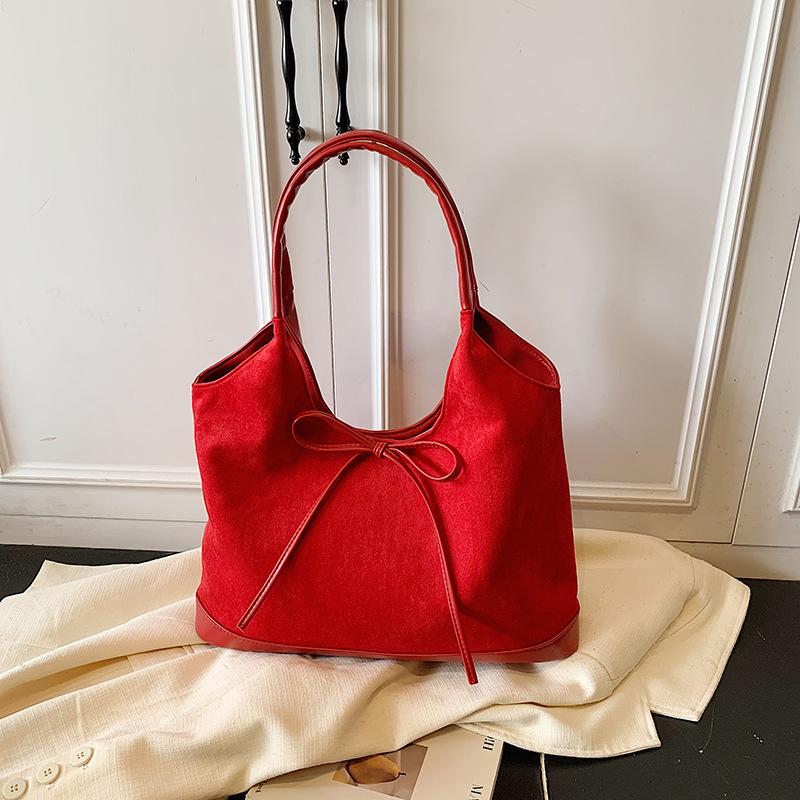 Autumn and Winter New Commuting Large-capacity Tote Bag 2025 Women's Casual Simple and Versatile Ins Shoulder Bag