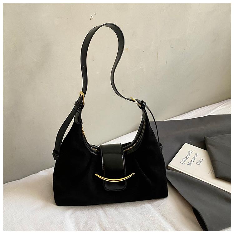IELGY Ladies Underarm Bag Korean Version Large-Capacity One-Shoulder Retro Commuter