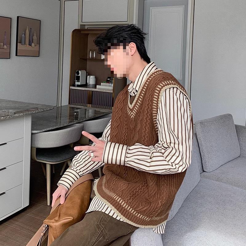 Men's Casual College Style V-Neck Knitted Sweater Vest - Autumn/Winter Korean Loose Fit