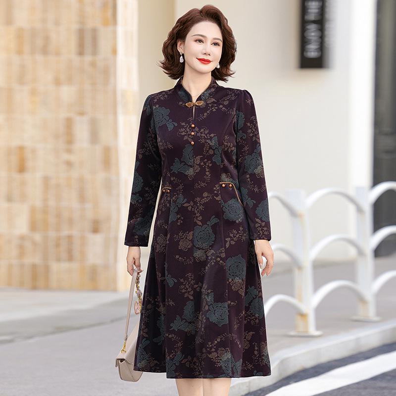 Современное китайское облегающее ципао 2025 года для женщин среднего и пожилого возраста - Платье с длинным рукавом для весны/осени 3XL (125-135 jin) фиолетовый