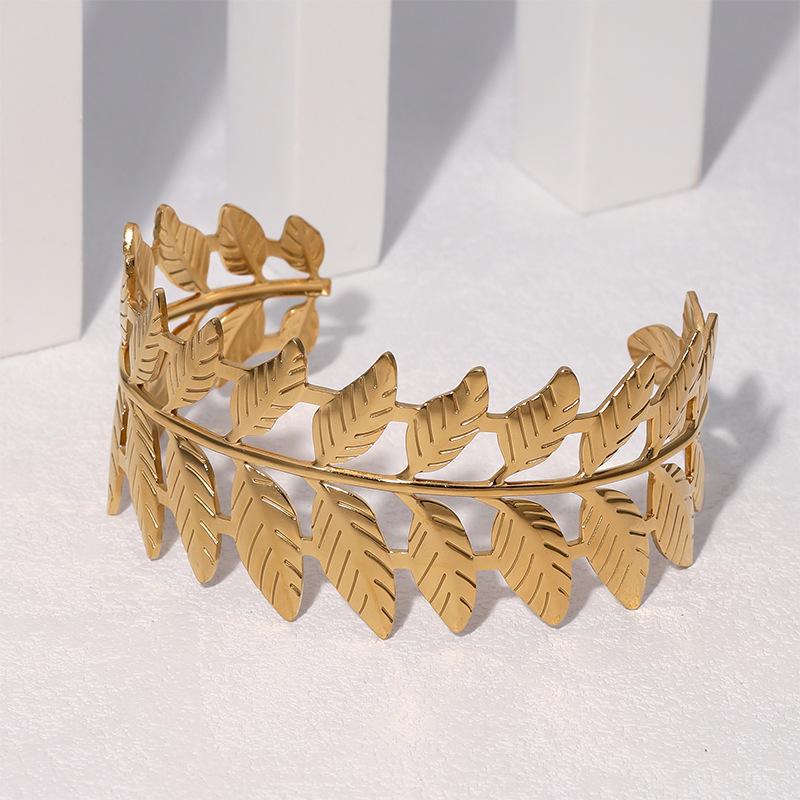 Hypoallergenic Non-tarnish Hot-selling Stainless Steel Leaf Bracelet Fashionable and Versatile Exquisite 18k Gold Bracelet Hand