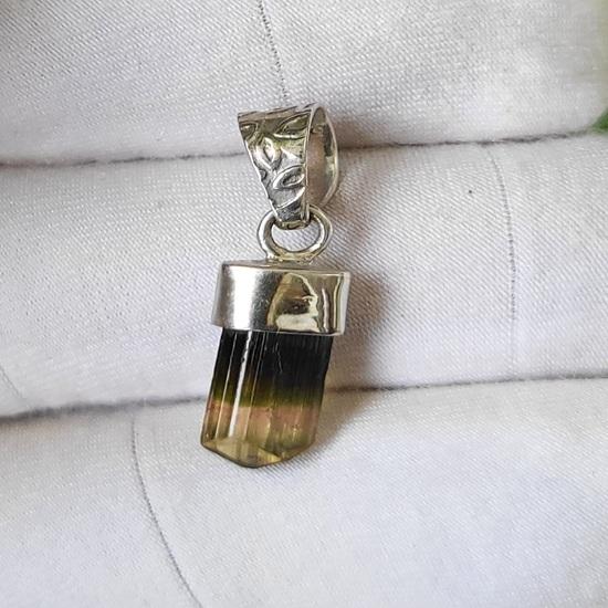 Natural Bi-color  Tourmaline Gemstone 925 Sterling Silver Pendant A118 Gift