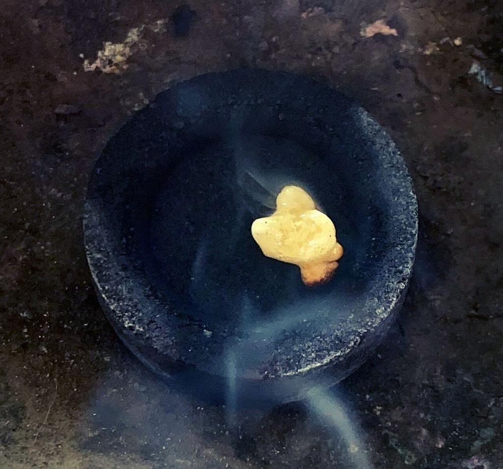 Juicy Spicy Frankincense Resin Incense, 100% Natural (50 grams) for Spiritual and Religious Rituals, Reiki, Yoga, and Clea